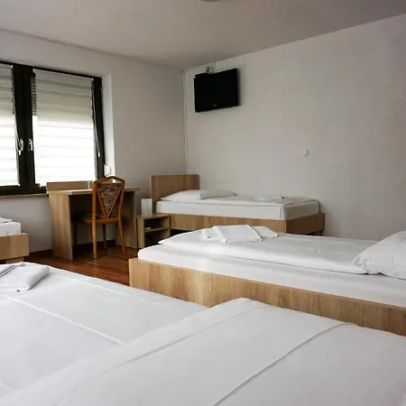 Hotel Kreuz-2