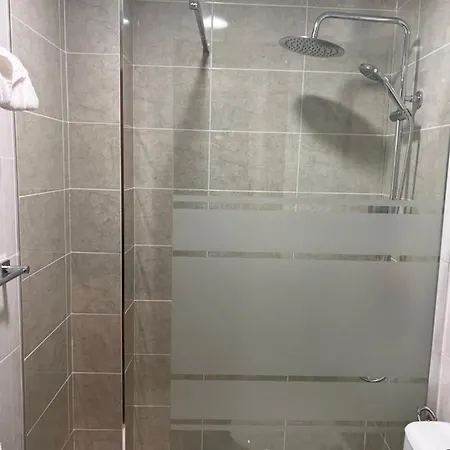 Hostal Avenida-3