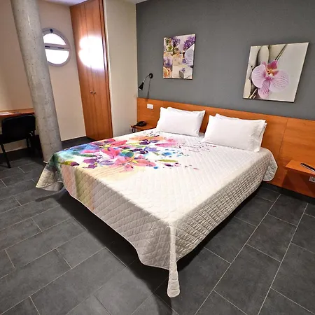 Hotel Puerto Canteras-3