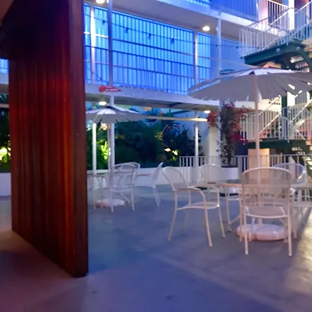 Oasis Inn-3