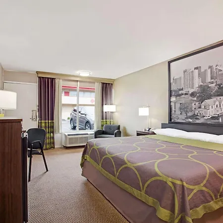 Super 8 By Wyndham Oklahoma/Frontier City-2