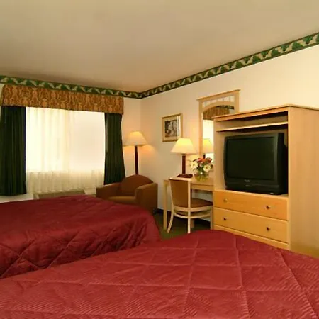 Lamplighter Inn & Suites-3