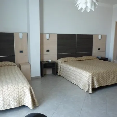 Hotel Lux-2