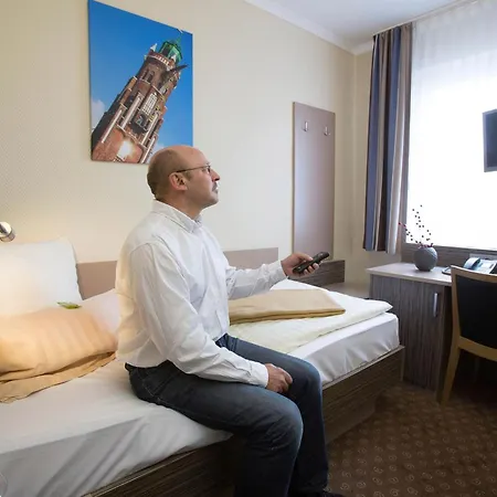 City Hotel-3