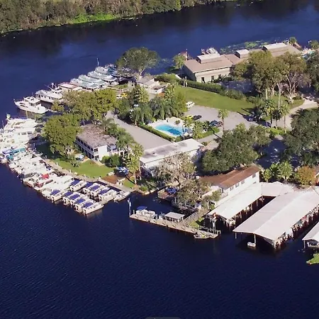 Hontoon Landing Resort & Marina-2