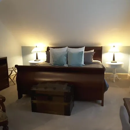 North Lodge On Oakland Bed And Breakfast-2