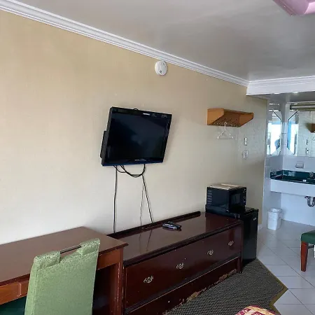 Downbeach Inn-3