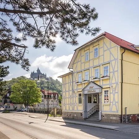 Boutiquehotel Schloßpalais-3