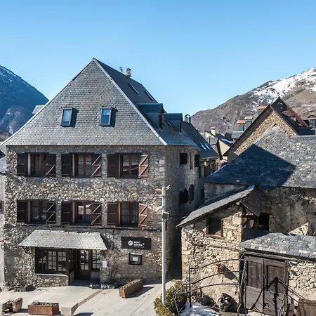 Hotel Snoe Mont Romies-3