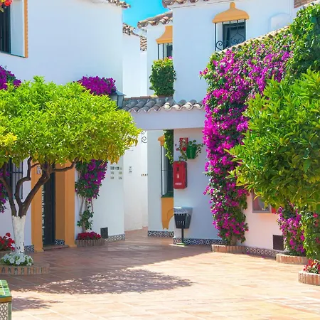 Globales Pueblo Andaluz-3