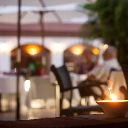 Hotel Restaurant Bon Retorn-3