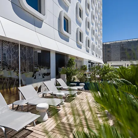 Golden Tulip Marseille Euromed-3