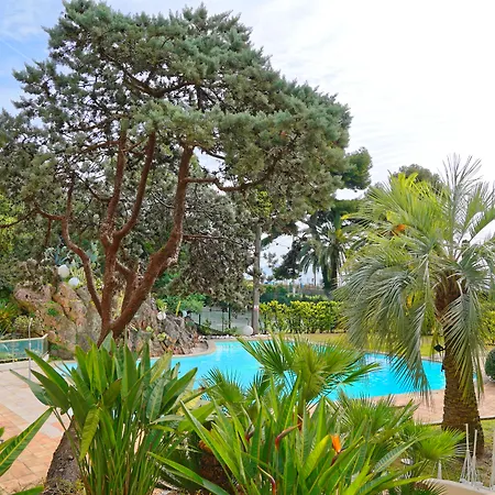 Radisson Hotel Cannes Seaside-3