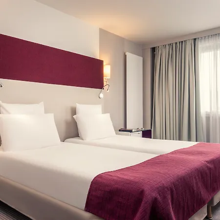 Mercure Paris Bercy Bibliotheque-3