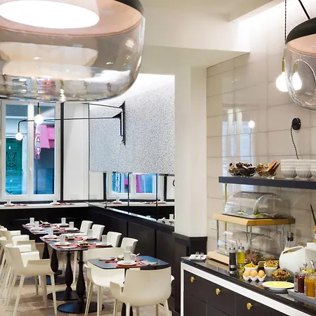Hotel Haussmann Saint Augustin-3
