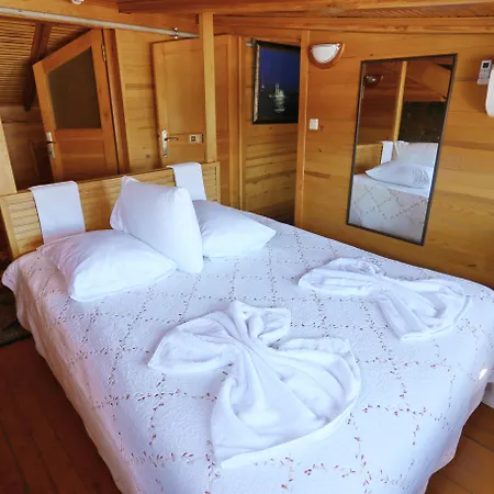 Le Safran Suite Hotel-2