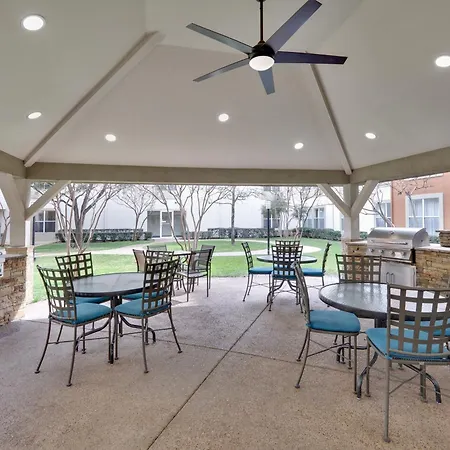 Candlewood Suites Dallas Market Center-Love Field By Ihg-2