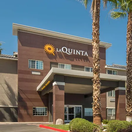 La Quinta Inn & Suites By Wyndham Las Vegas Nellis-2