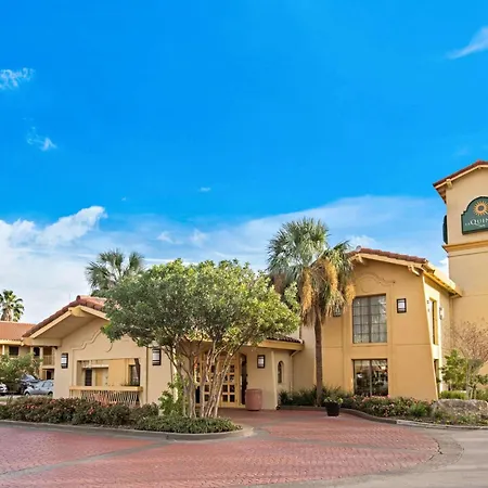 La Quinta Inn By Wyndham San Antonio Market Square-2