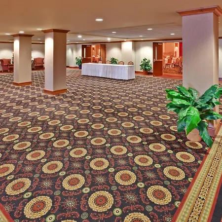 Holiday Inn Memphis-University Of Memphis By Ihg-3