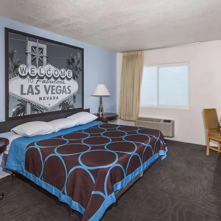 Super 8 By Wyndham Las Vegas North Strip/Fremont St. Area-2