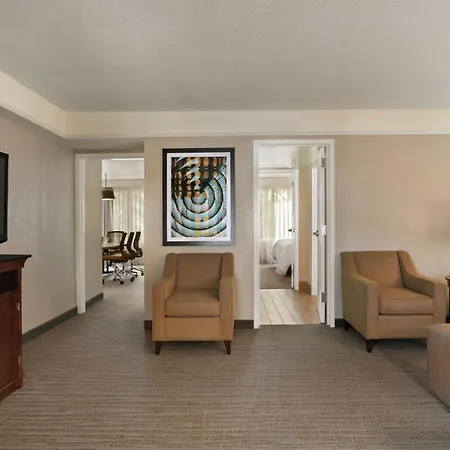 Embassy Suites Brunswick-2