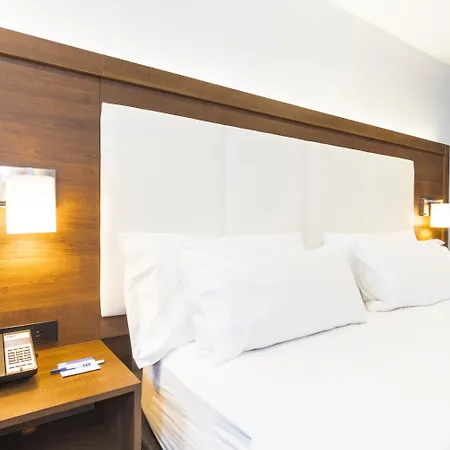Holiday Inn Express Hollywood Walk Of Fame By Ihg-2