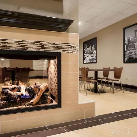 Super 8 By Wyndham Hershey Chocolate Avenue-2