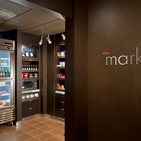 Courtyard By Marriott Fort Myers Cape Coral-3