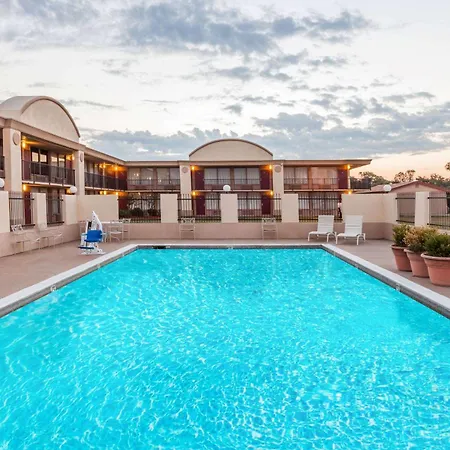 Days Inn By Wyndham Hillsboro Tx-2