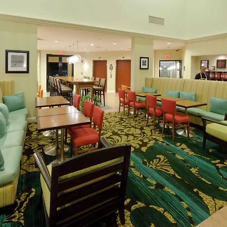 Hampton Inn & Suites Miami-Doral Dolphin Mall-2