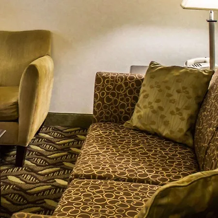 Quality Inn & Suites-2