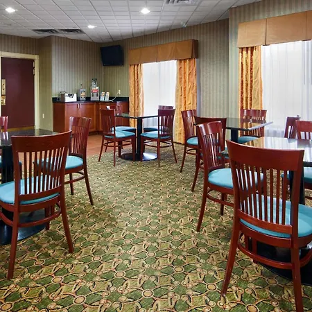 Best Western Plus Kalamazoo Suites-3