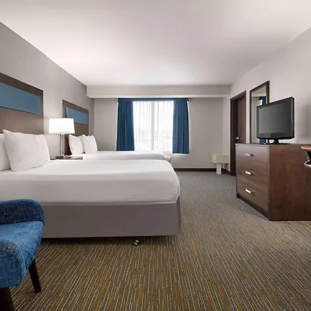 Wingate By Wyndham Southport-2
