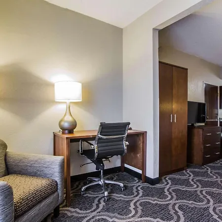 Comfort Suites Pineville - Ballantyne Area-2
