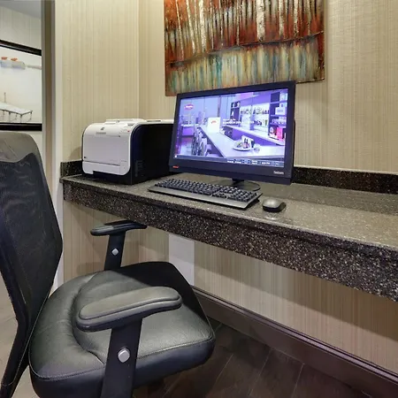 Hampton Inn & Suites Mooresville-2