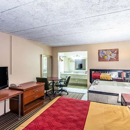 Econo Lodge Zanesville-2