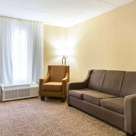 Comfort Inn Near Rocky Mount Sports Complex-3