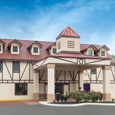 Baymont By Wyndham Helen-2