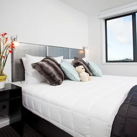 Nesuto St Martins Apartment Hotel-2