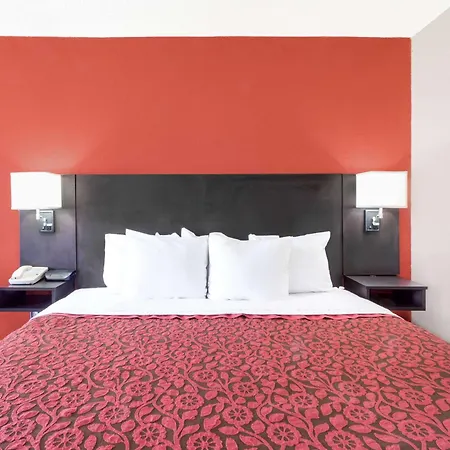 Days Inn By Wyndham Cullman-3