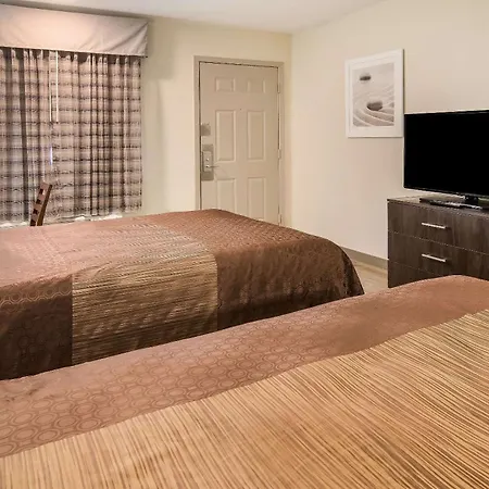 Quality Inn & Suites Dallas-Cityplace-2