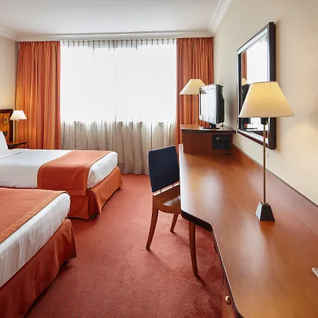 Doubletree By Hilton Paris Bougival-3