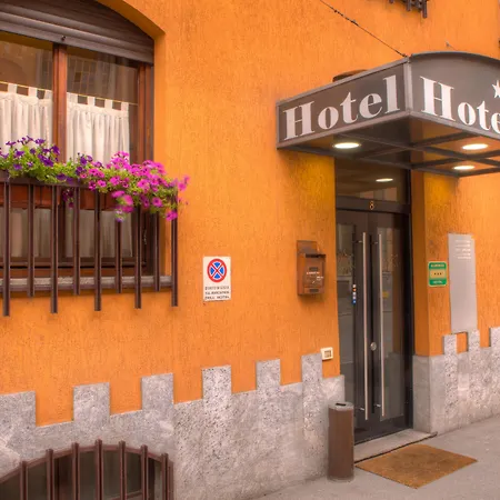 Hotel Ares Milano-3
