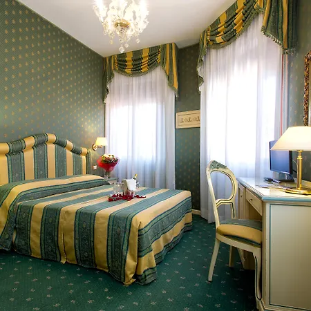 Hotel Conterie-2