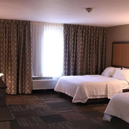 Hampton Inn & Suites Fremont-3