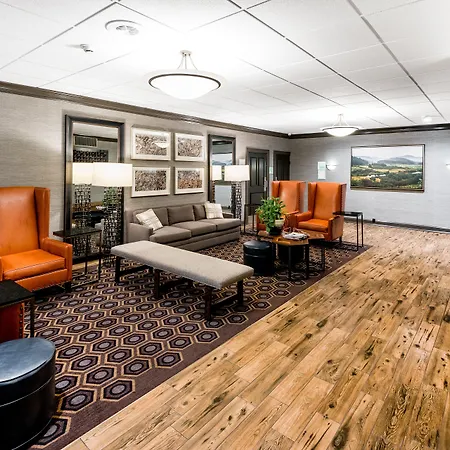 Holiday Inn Johnstown-Gloversville-3
