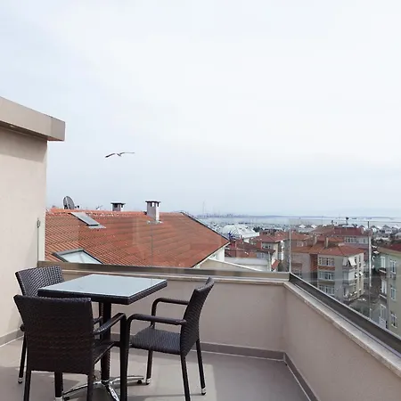 Inera Hotel Pendik-3