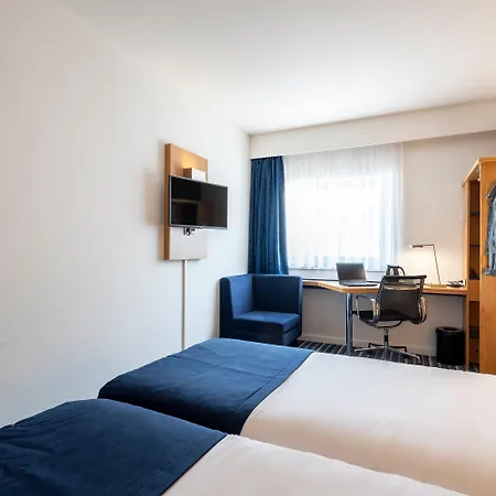 Holiday Inn Express Mechelen City Centre By Ihg-3