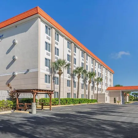 Comfort Inn St Petersburg North-3